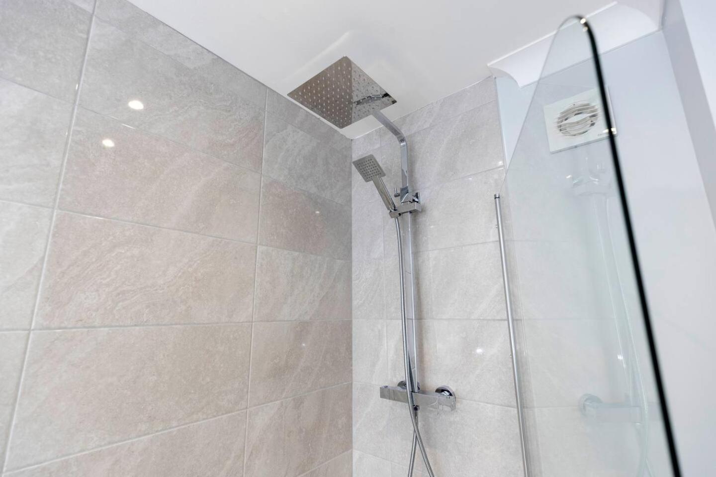 Modern 2 Bedroom Perfect For Family Friends And Workers South Shields Exterior photo